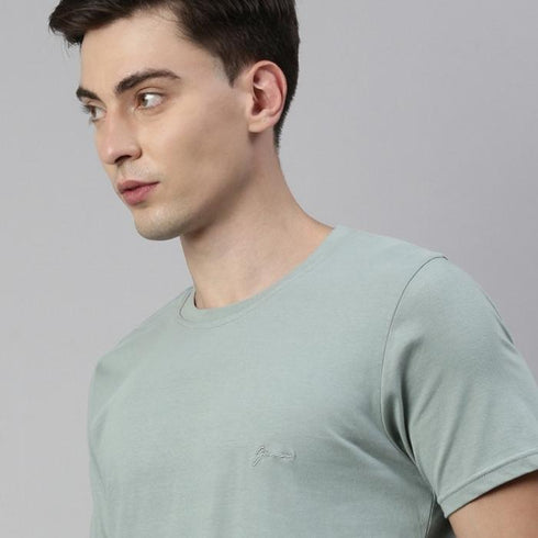 Green Solid Crew Neck T-Shirt